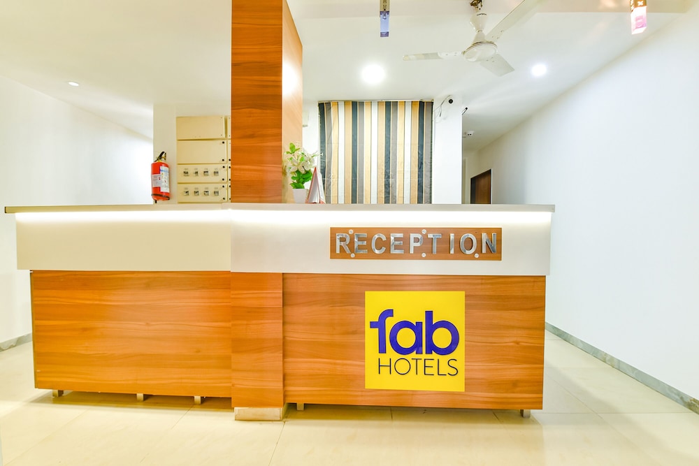 FabHotel Raj Ratna