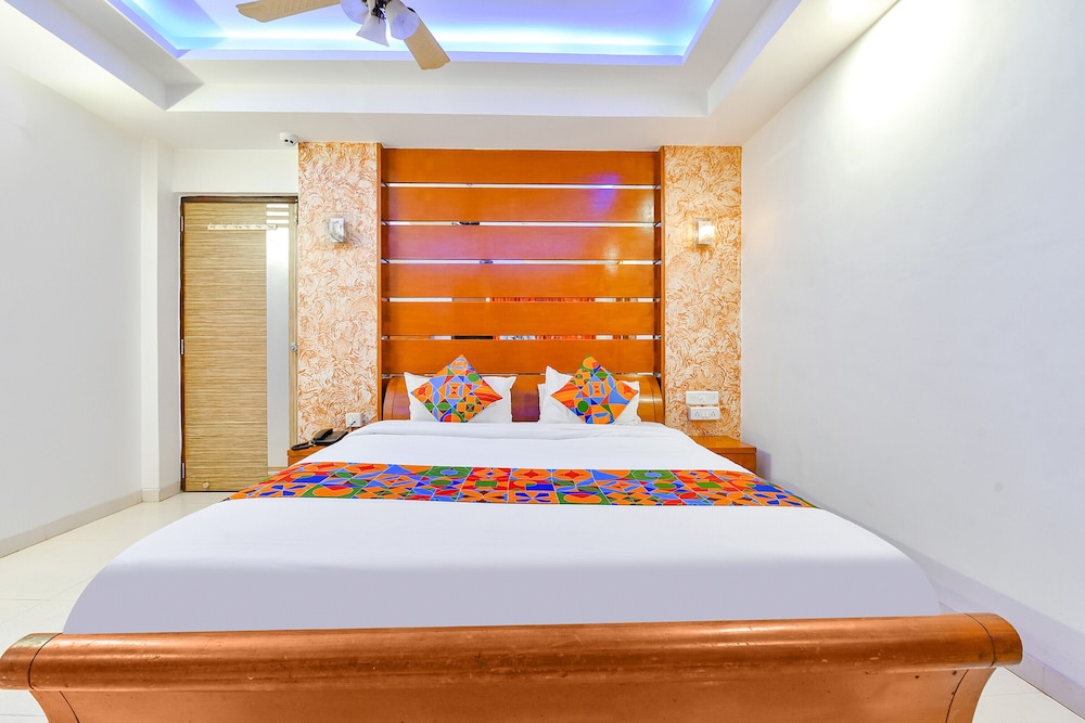 FabHotel Raj Ratna