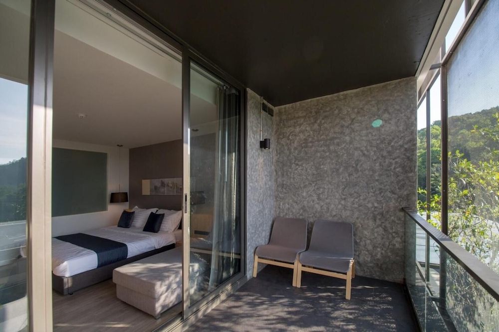 Neca Reiche Hotel