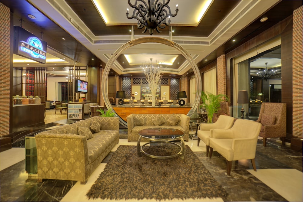Goldfinch Hotel Delhi NCR