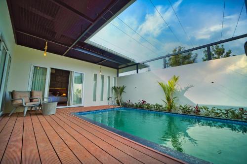 Jungle Bay Resort and Spa