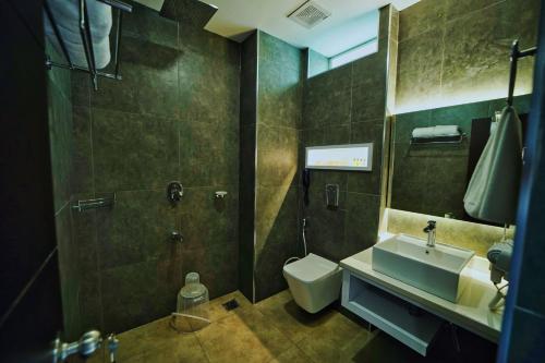 Jungle Bay Resort and Spa