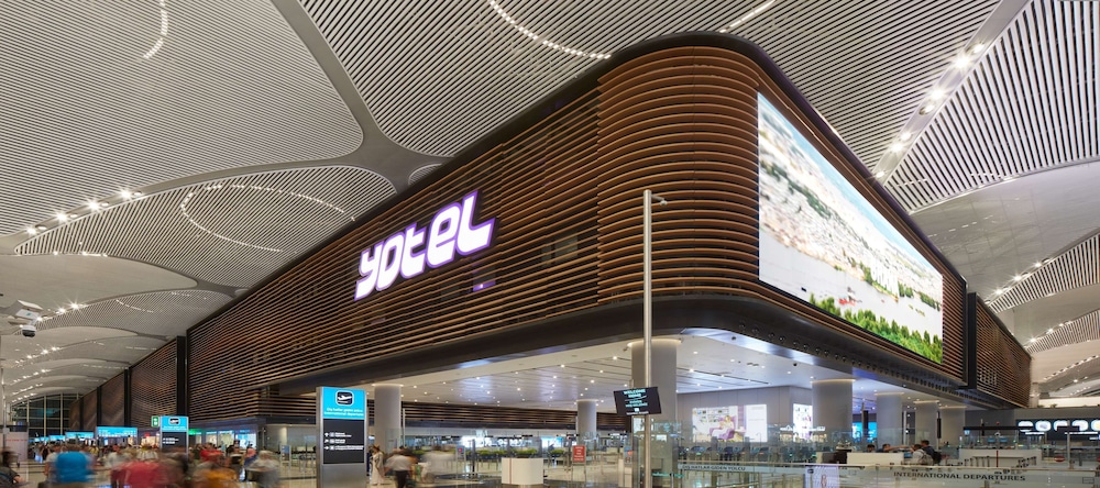 YOTEL Istanbul Airport LANDSIDE, City Entrance