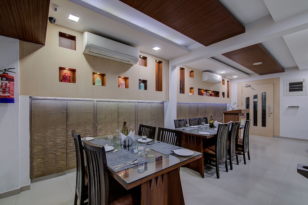 Super Townhouse Kanakpura Road Formerly Panchavati Comforts