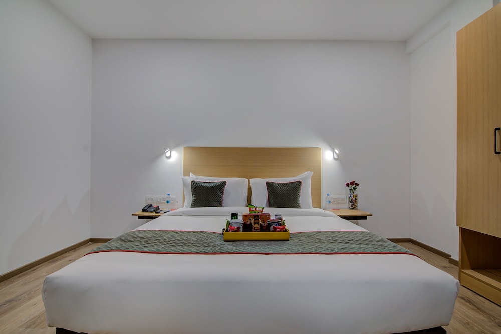 Super Townhouse Kanakpura Road Formerly Panchavati Comforts