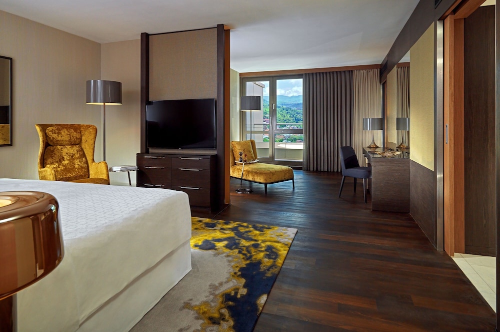 Sheraton Grand Tbilisi Metechi Palace