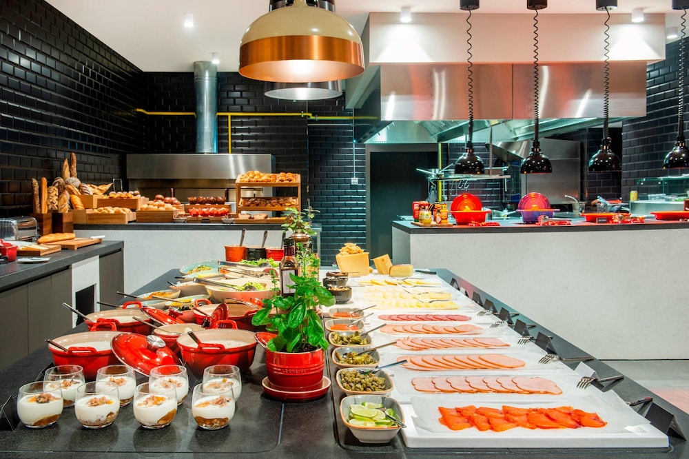 Sheraton Grand Tbilisi Metechi Palace