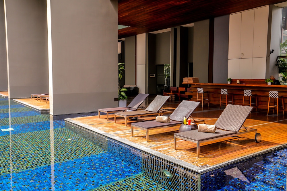 Hansar Bangkok Hotel