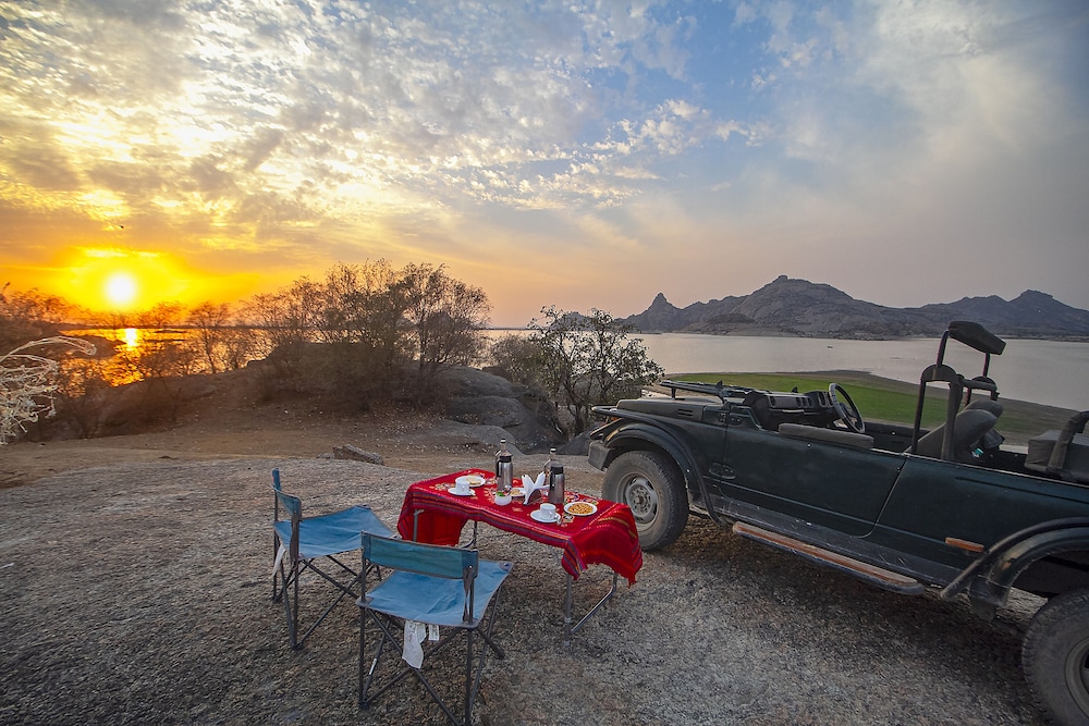 The Jawai Sagar resort