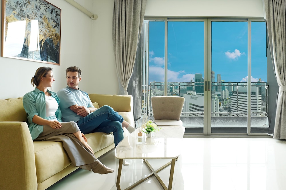 The Rich Residence Sukhumvit Nana