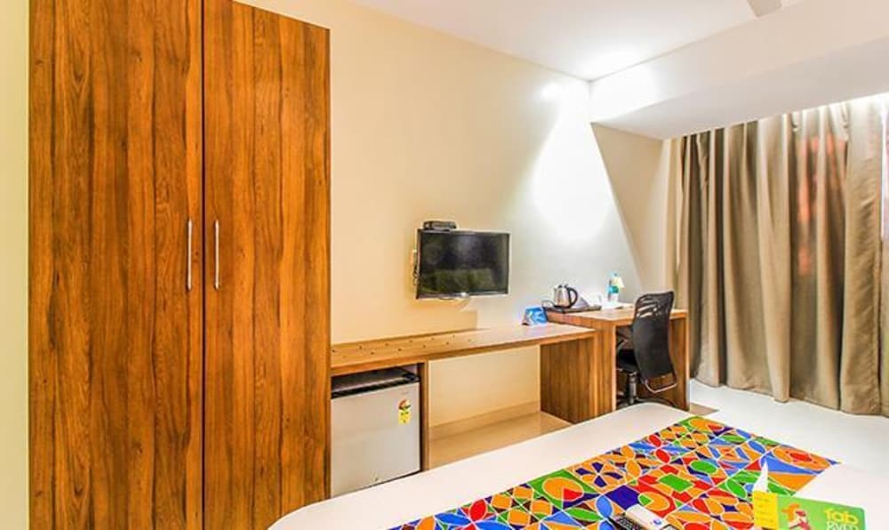 FabHotel RK International