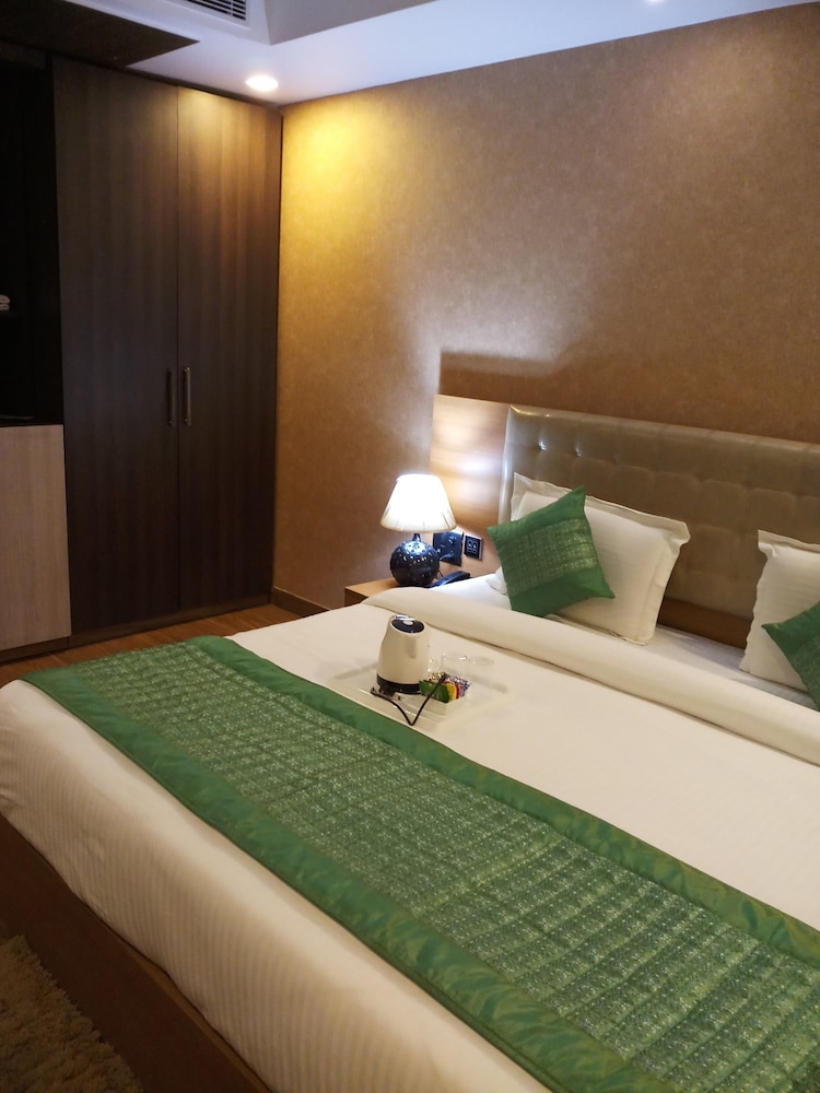 Hotel Palazzo inn (Pure Veg)
