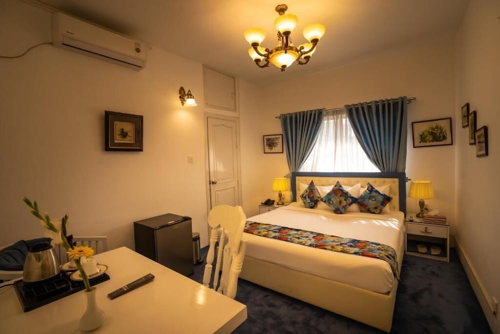 Shinepukur Suites Farmgate