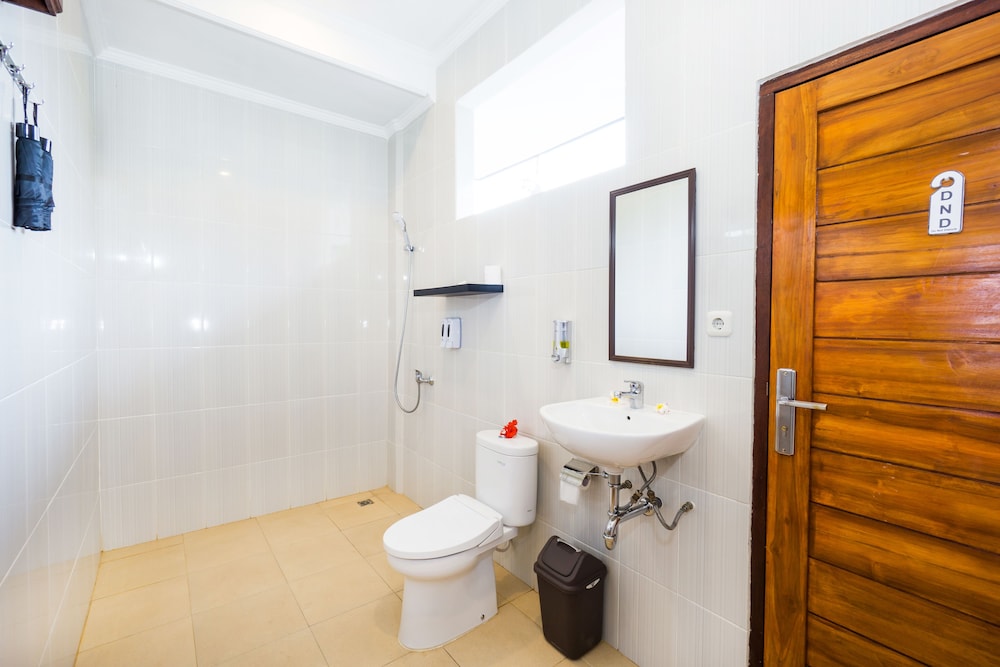 Nyuh Gading Home Stay Lembongan