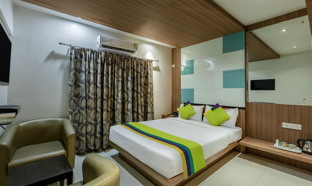 Itsy Hotels Hiland Suites