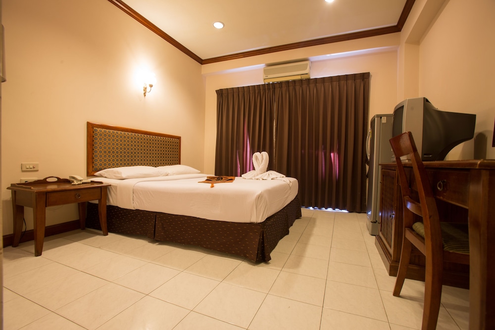 Inn House Hotel