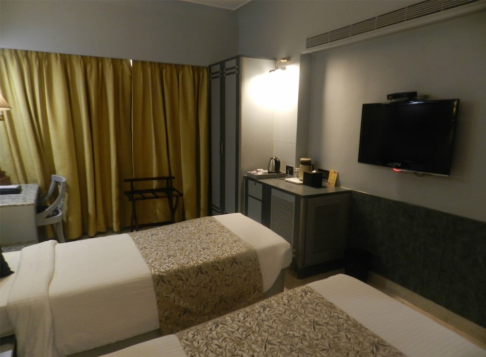 Regenta Place The Emerald Hotel