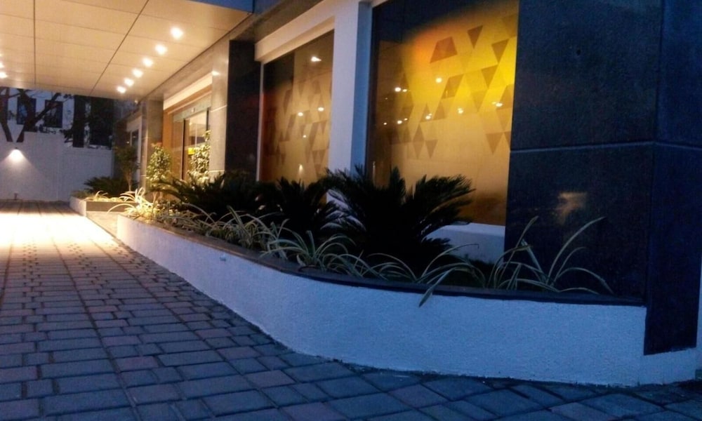 Zibe Coimbatore By GRT Hotels