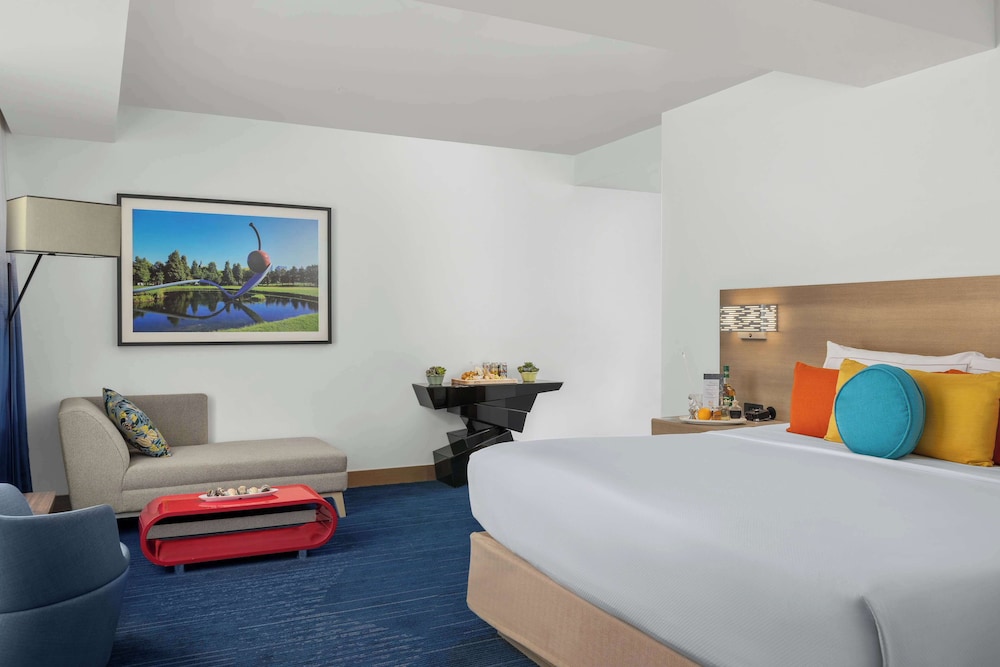 The Art Hotel Denver, Curio Collection by Hilton