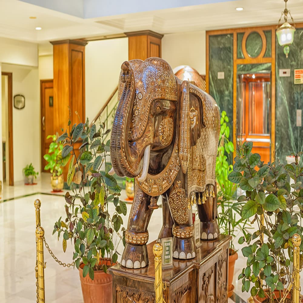 Renest Shraddha Inn - Shirdi