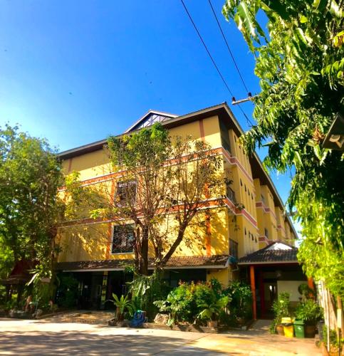 Boonme Heritage Hotel