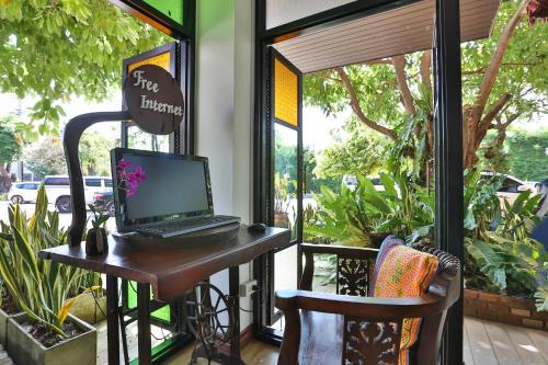 Boonme Heritage Hotel