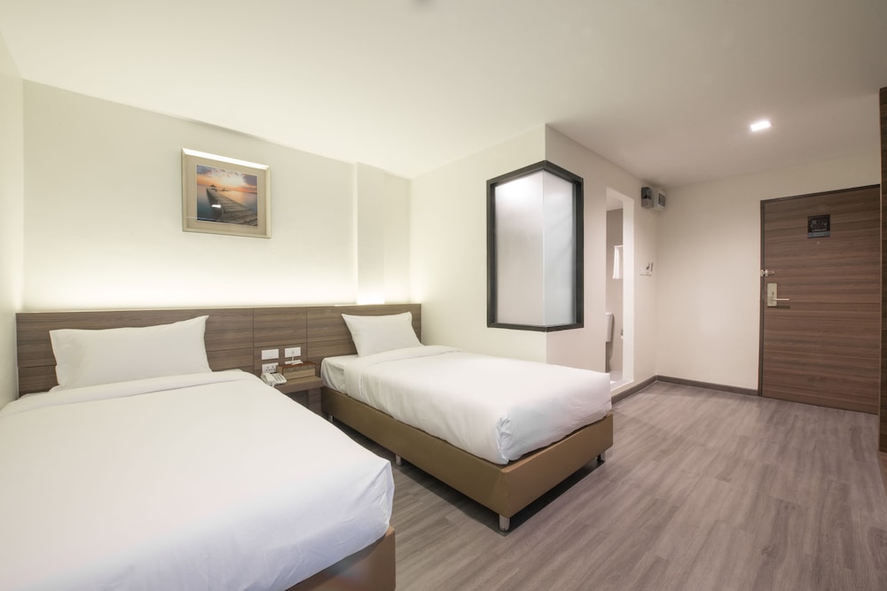 Sovereign Group Hotel @ Pratunam Bangkok