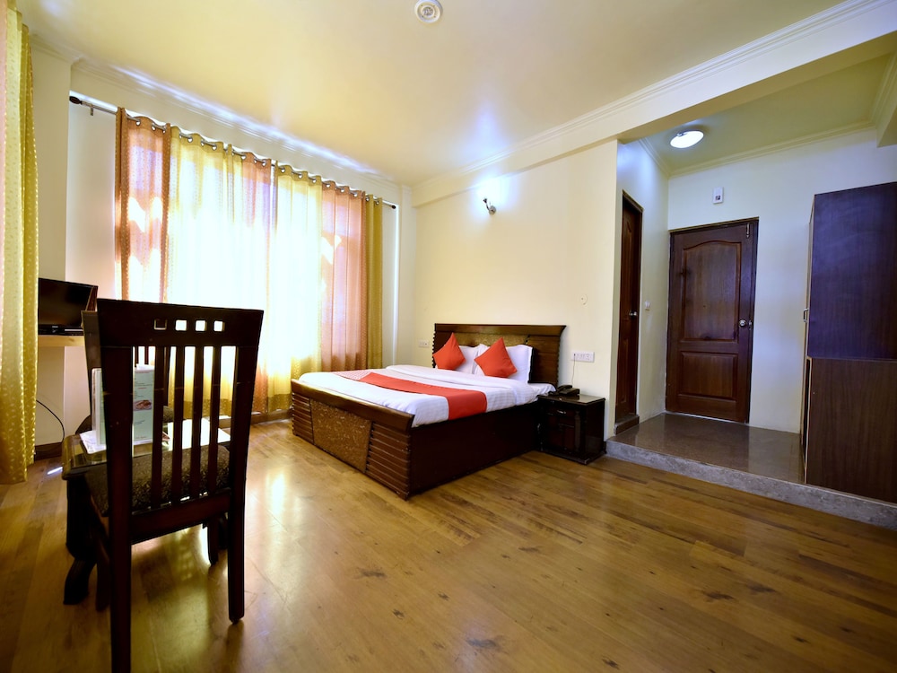 Hotel Japika Inn by Hazel Hotels