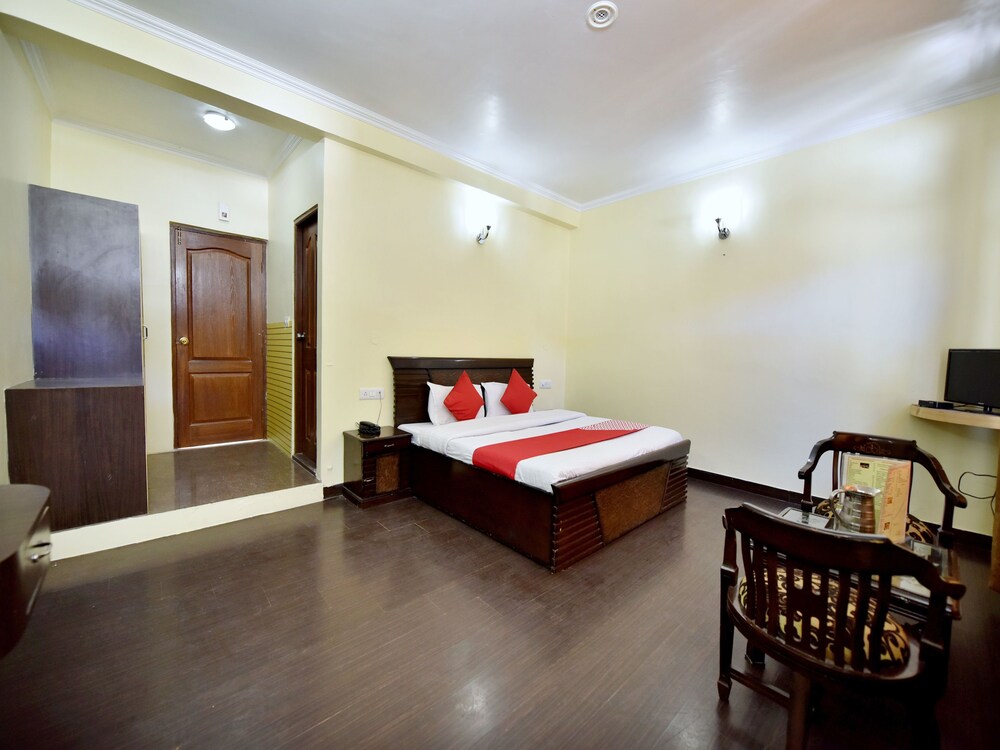 Hotel Japika Inn by Hazel Hotels