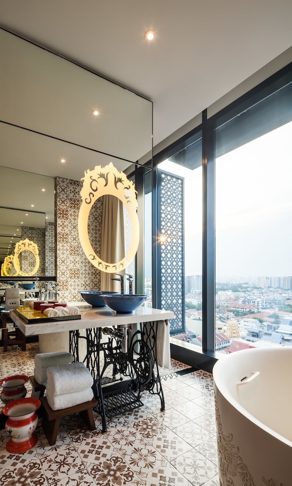 Hotel Indigo Singapore Katong  by IHG