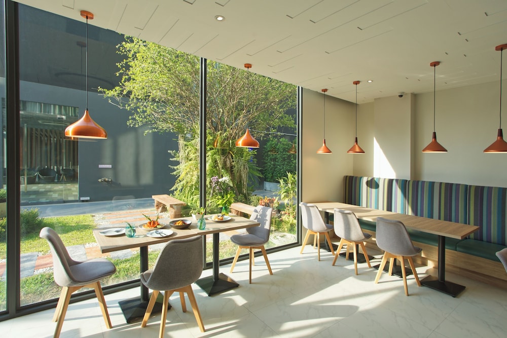 Canalis Suvarnabhumi Airport Hotel