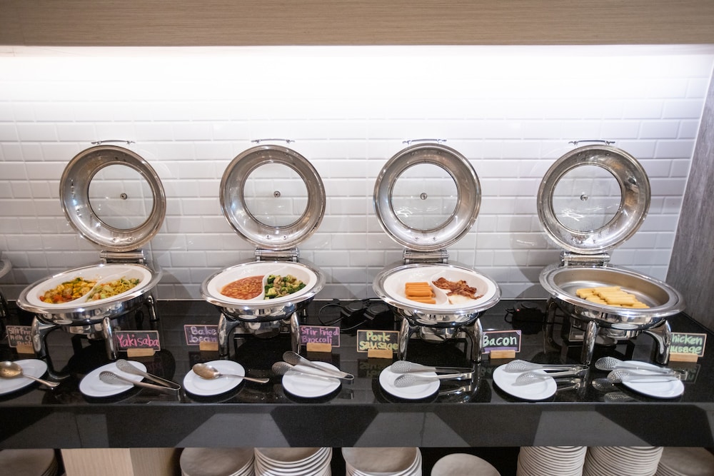 PARKROYAL Suites Bangkok