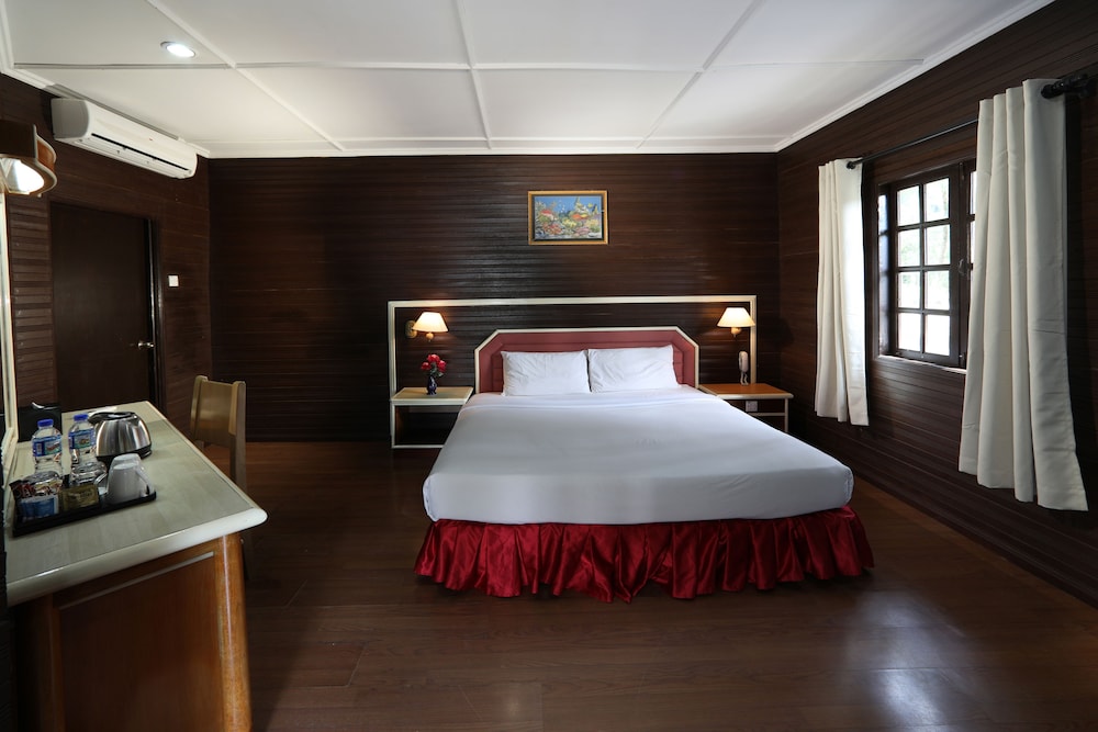 Perhentian Island Resort