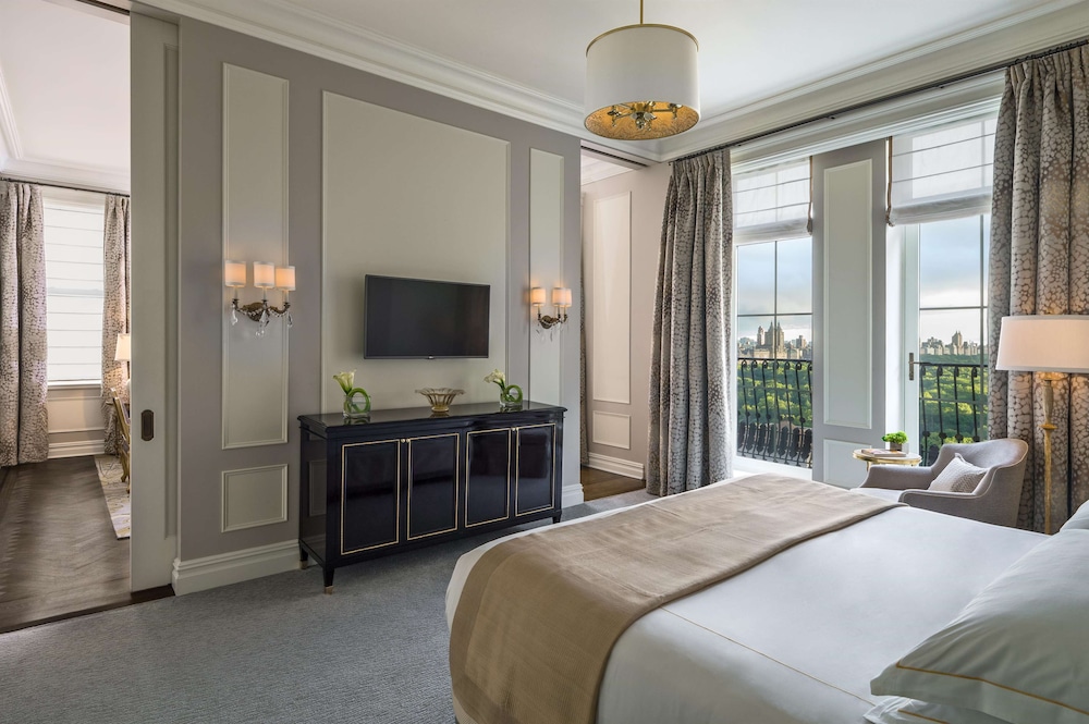 The Plaza - A Fairmont Managed Hotel