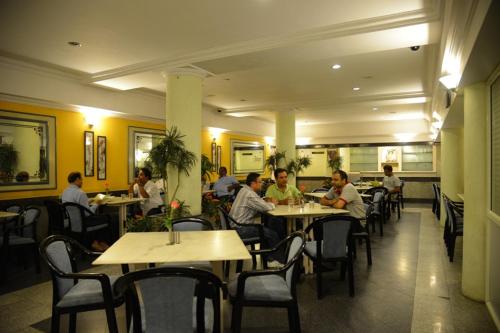 Hotel Rajmahal