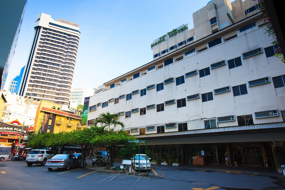 Nana Hotel