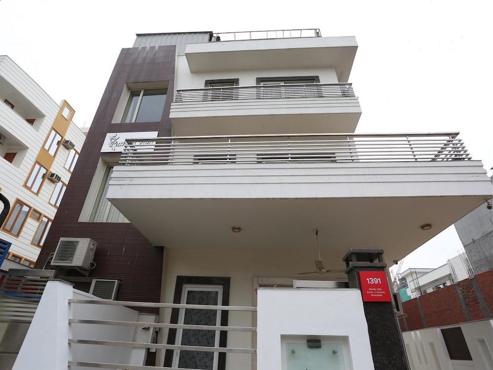 Finestays Homestay
