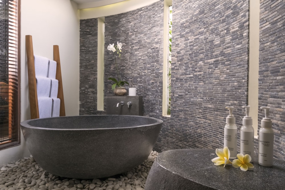 The Purist Villas & Spa