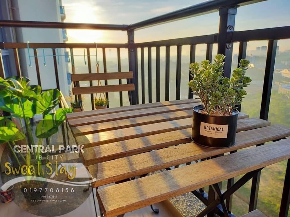 Central Park JB City Sweet Stay