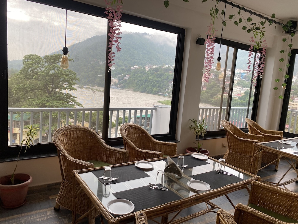 Hotel Shiva Yog Sthal