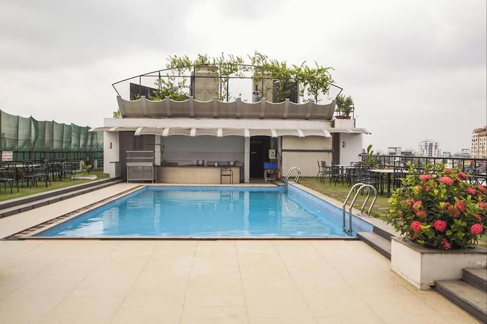 The Mercy Luxury Business Hotel