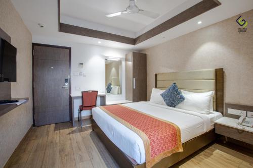 Hotel Saradha Grande