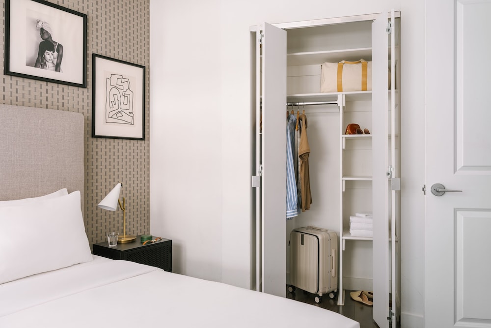 Sonder by Marriott Bonvoy One Platt Apartments Financial District