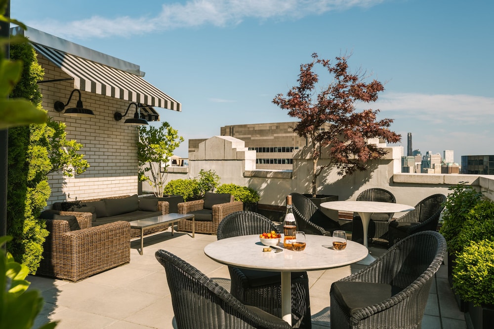 Sonder by Marriott Bonvoy One Platt Apartments Financial District