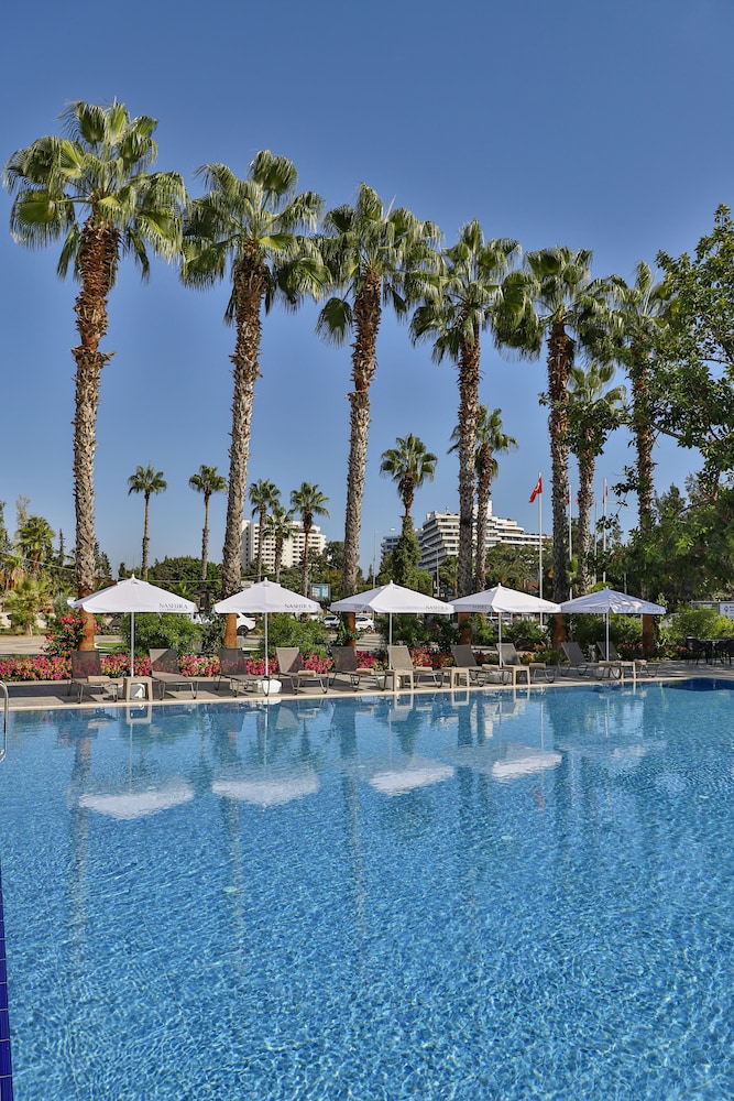 Nashira City Resort