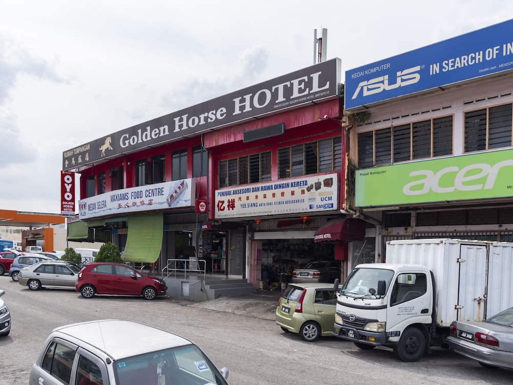 44027 Golden Horse Hotel