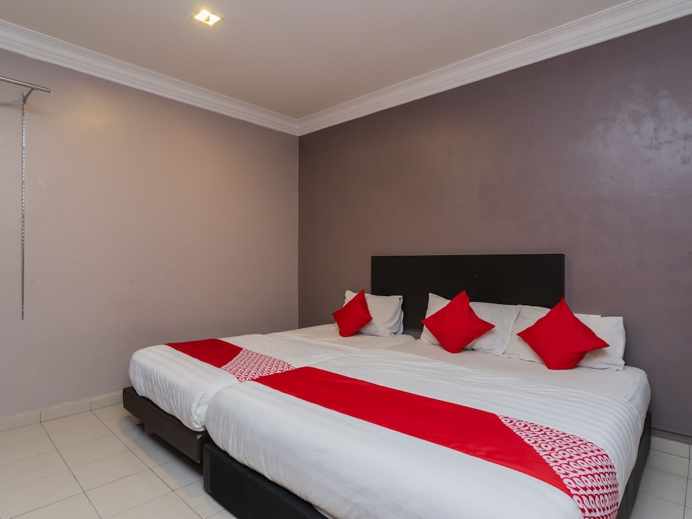 44027 Golden Horse Hotel