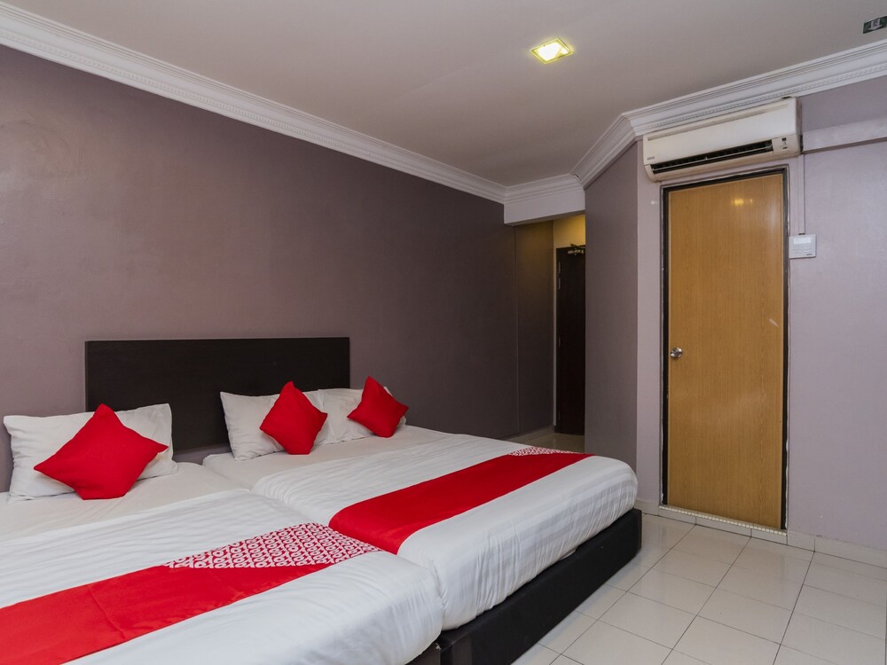 44027 Golden Horse Hotel