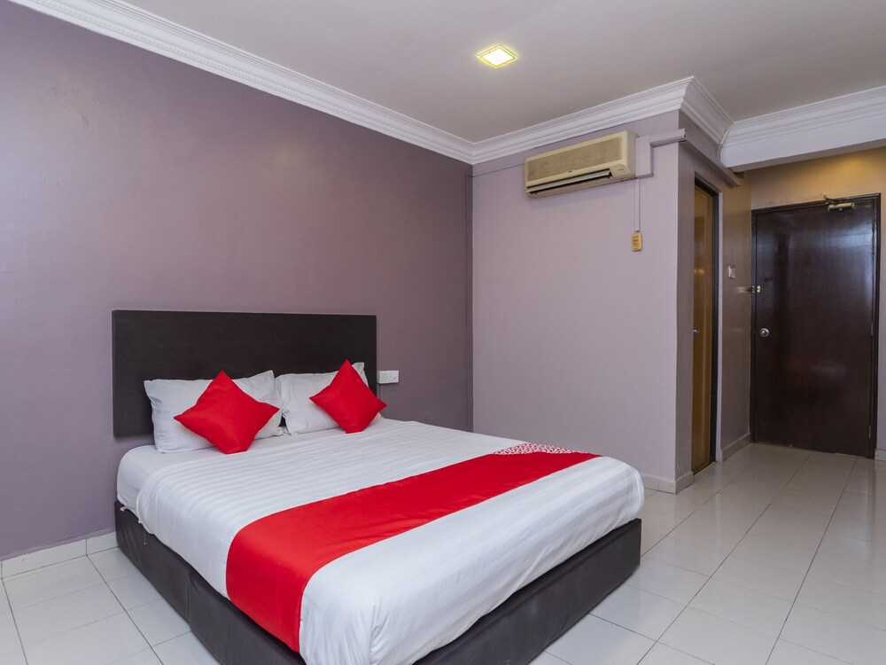 44027 Golden Horse Hotel