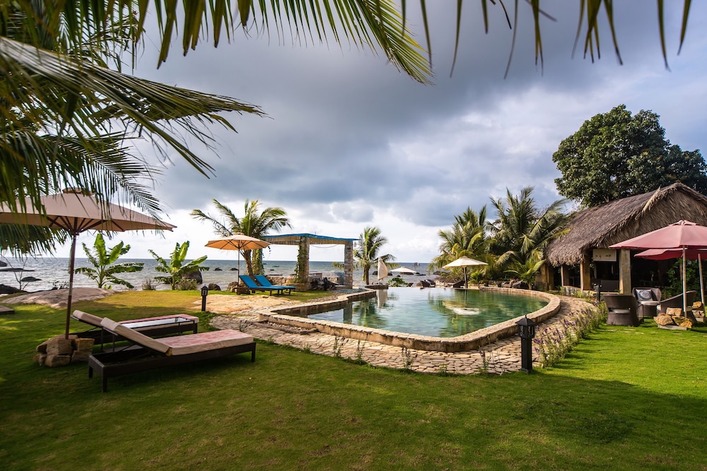 Rocks Beach Boutique Phu Quoc